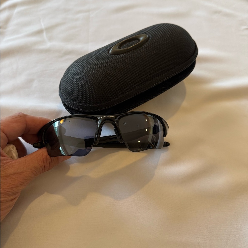 Mens Black Oakley sun Glasses